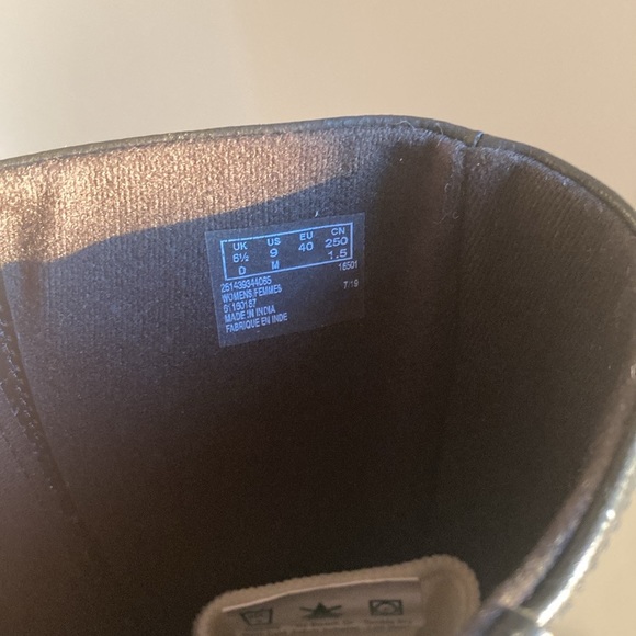 Clarks tall black “Hollis Moon” block heel boots - Picture 6 of 6